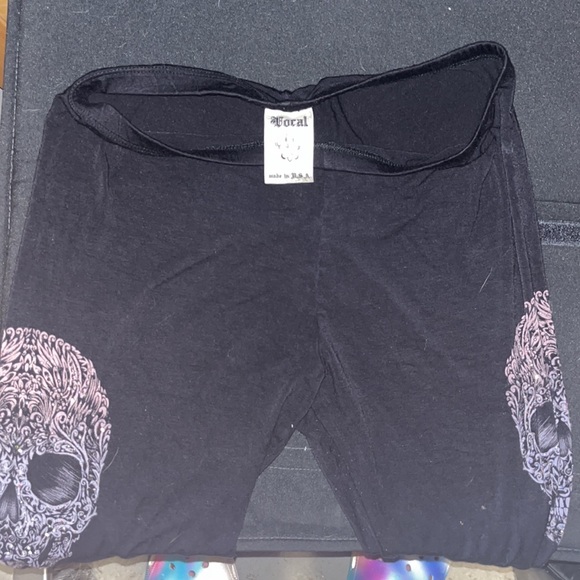 BRAND: Vocal GEM SKULL LEGGINGS SIZE OS. - Picture 3 of 3